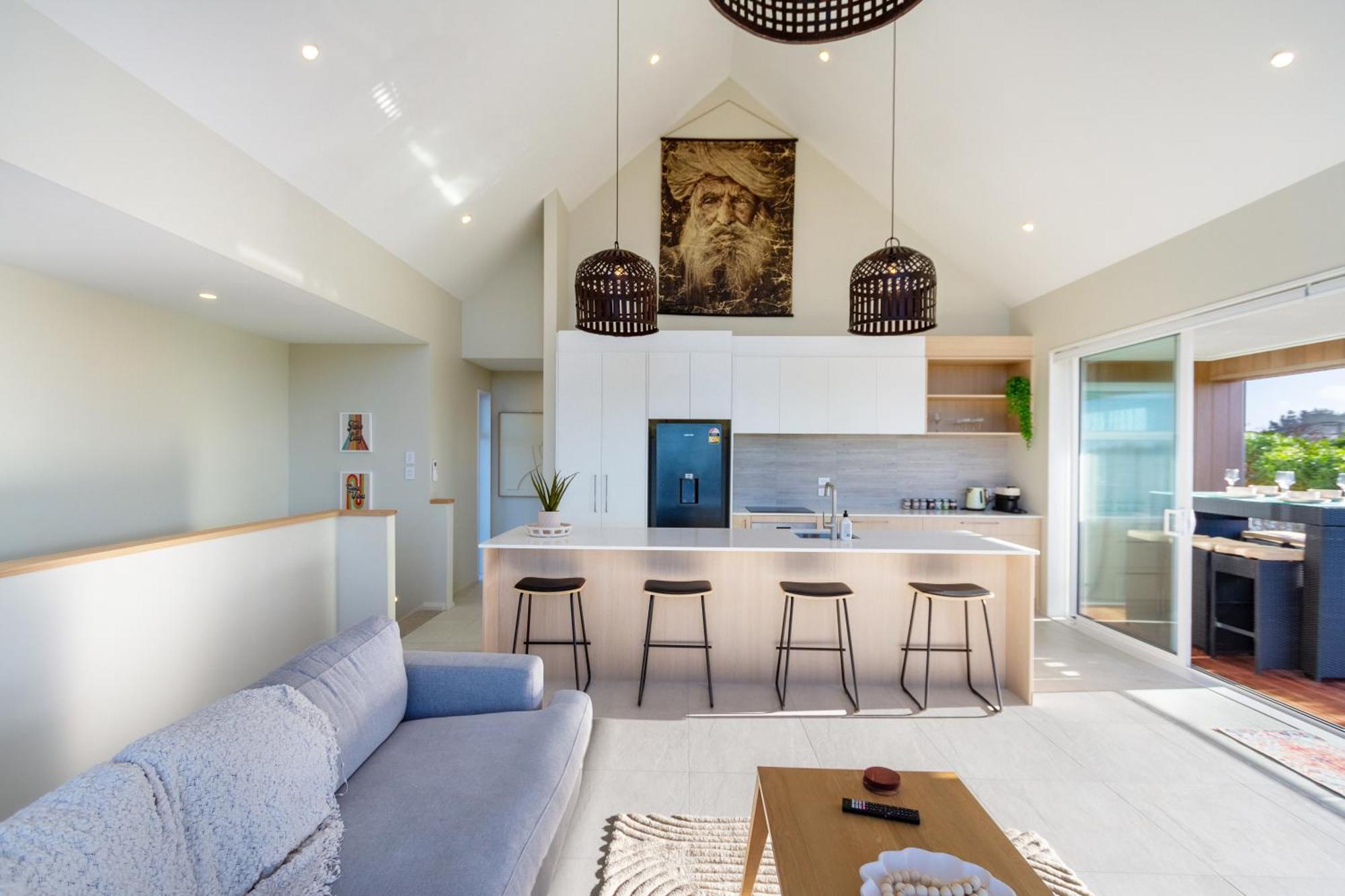Luxury Beachside Living Elegant 3-Bedroom Haven Christchurch Exterior foto